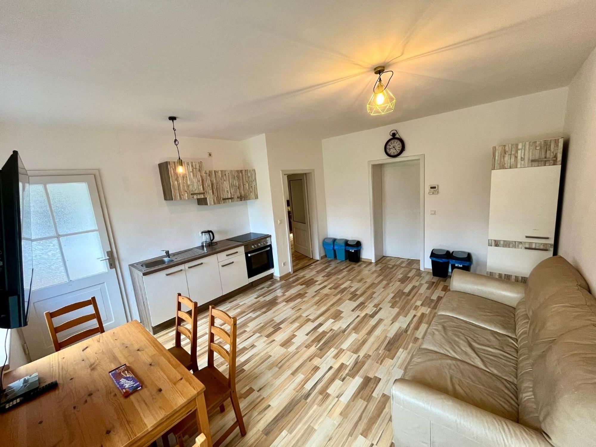 Monteurwohnung Leoben, Zentral Леобен Екстериор снимка
